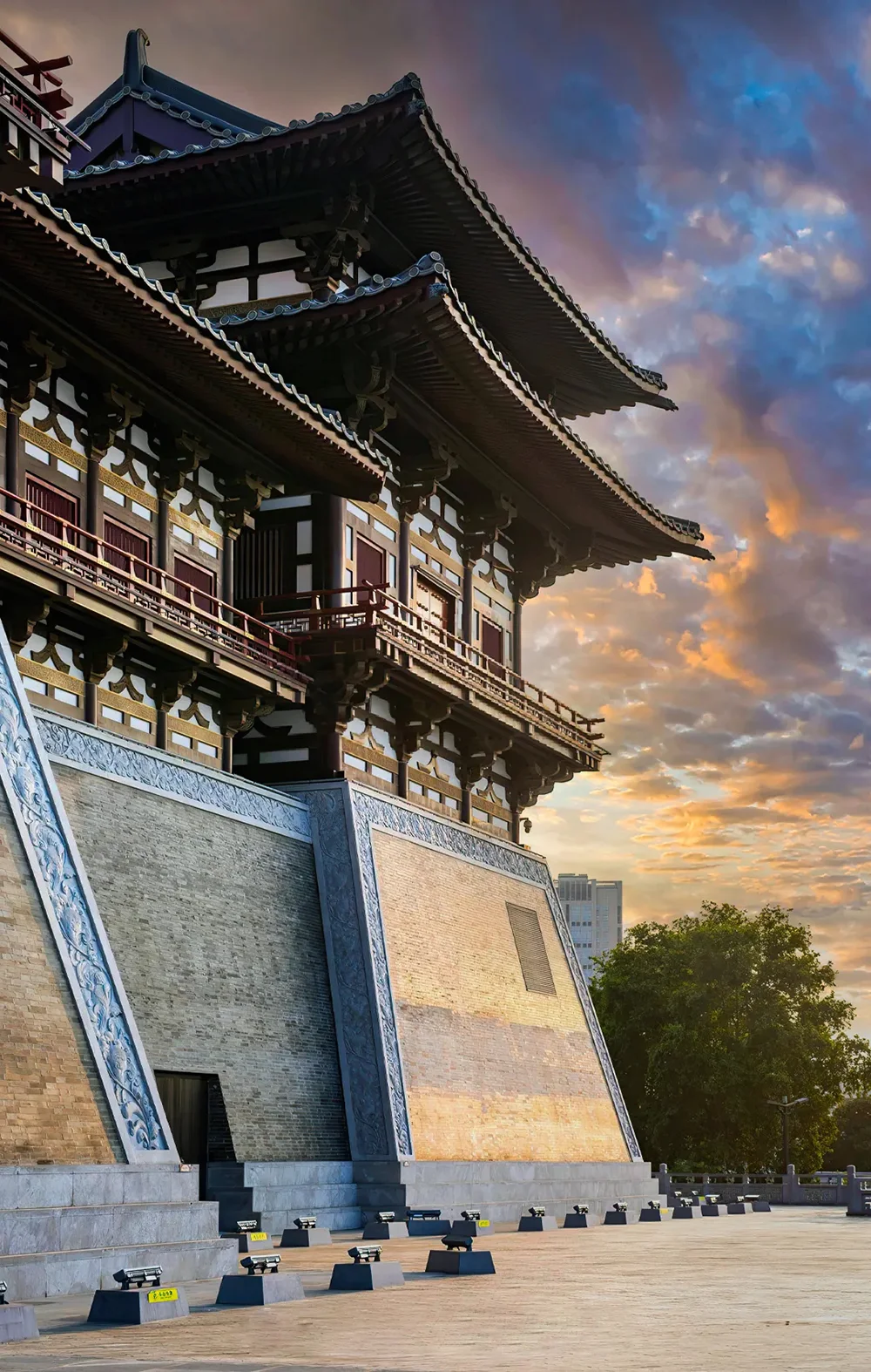 It’s great! Luoyang Yingtian Gate belongs to Henan! Just look at its profound history!