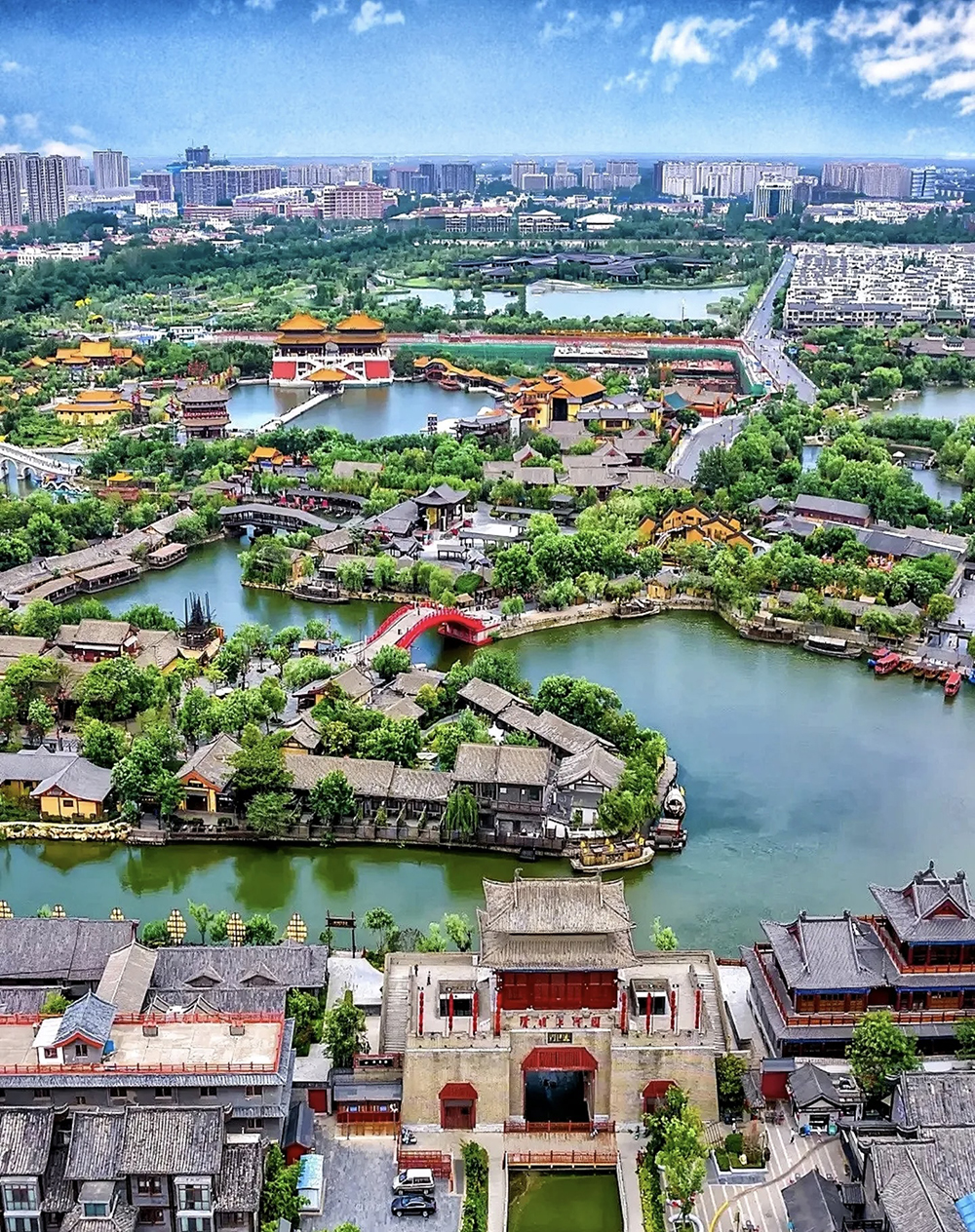 Qingming Riverside Landscape Garden